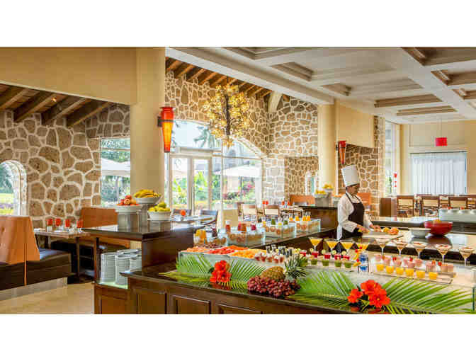 ( 2 ) Nights @ Puerto Vallarta Resort & Spa with Breakfast for Two