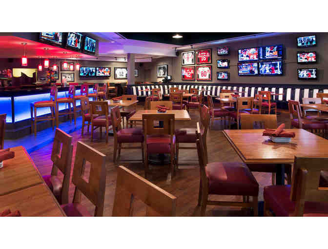 ( 2 ) Night Weekend Stay + Breakfast for Two in Santa Clara, CA!