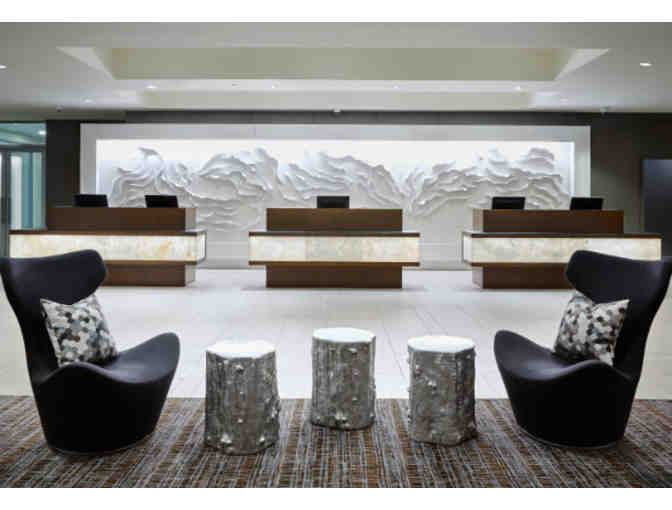 ( 2 ) Night Weekend Stay in San Jose, CA with Breakfast for Two