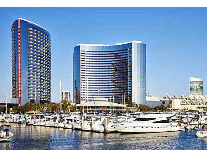 ( 2 ) Nights at Marriott Marquis, San Diego & Dinner for Two at Roy's!