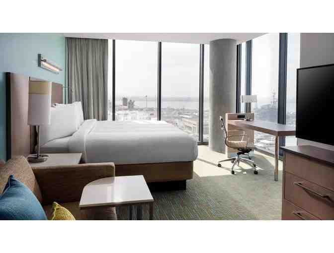 Dinner Cruise & San Diego Bayfront ( 2 ) Night Stay