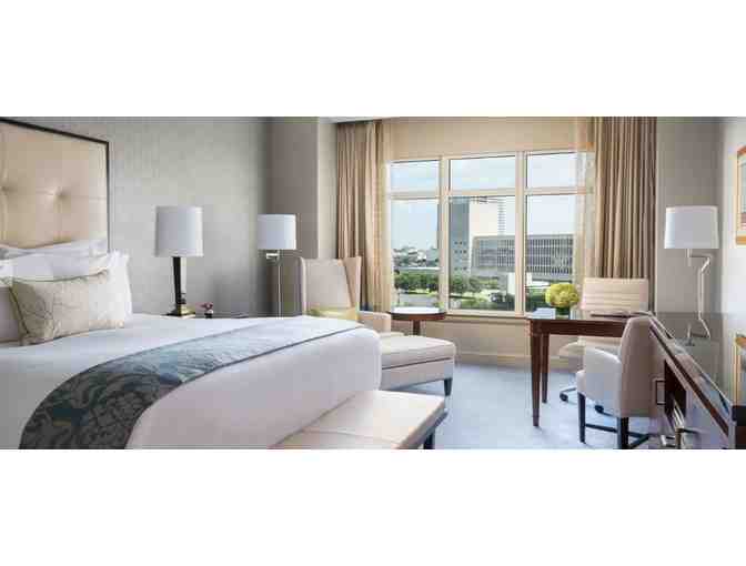 ( 2 ) Nights @ 5-Star Ritz Carlton, Dallas!