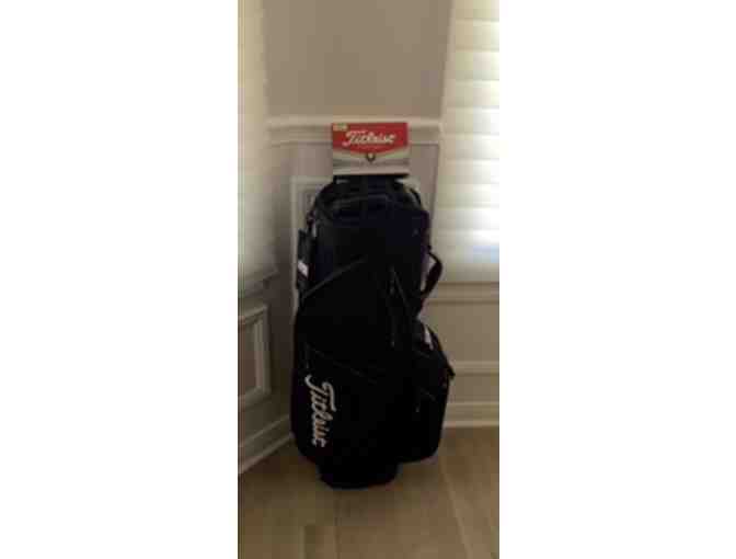 Complimentary One Night Weekend Stay and Round of Golf for two!