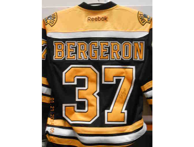 Bergeron Signed Boston Bruins Jersey