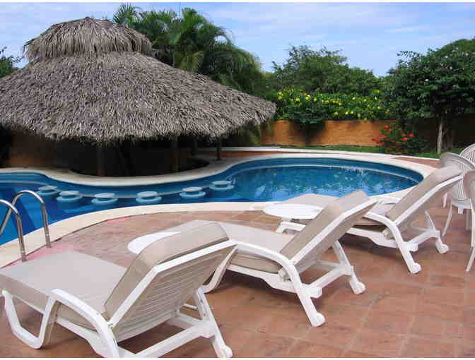 IXTAPA, MEXICO ONE WEEK STAY AT A BEAUTIFUL PRIVATE VILLA