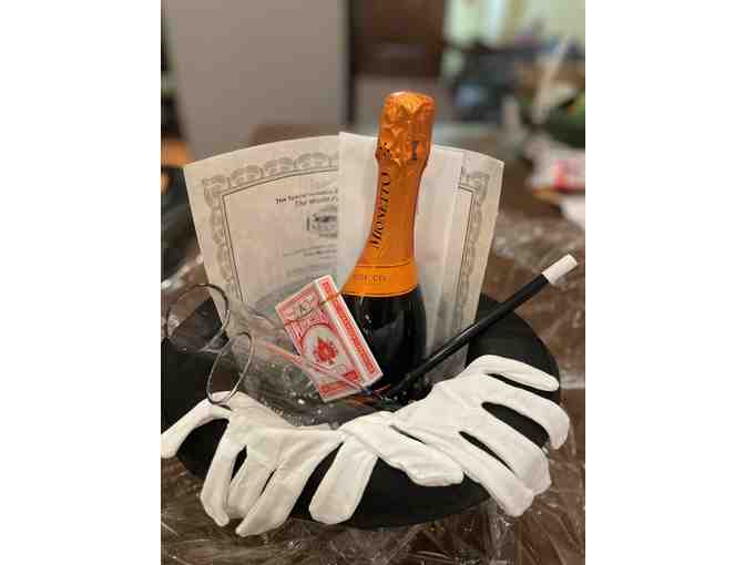 1 Entry Ticket for 4 people to MAGIC CASTLE/Brunch (Day Event)