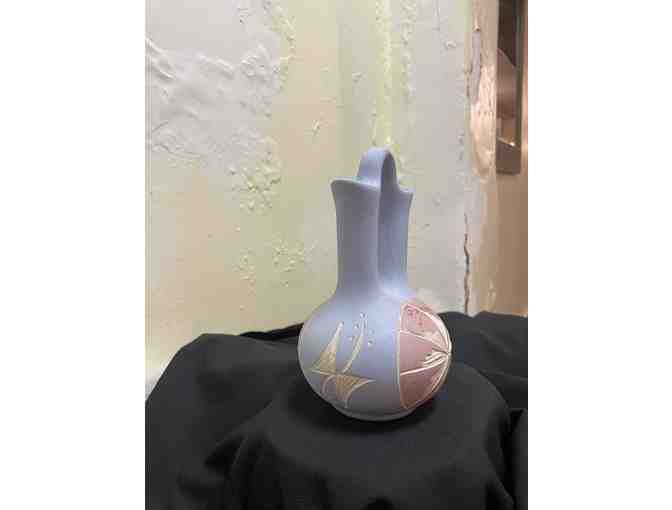 Blue white ware vase simple sunrise design