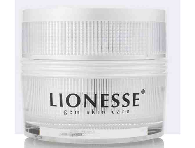 Lionesse Gem Skin Care Trio Basket