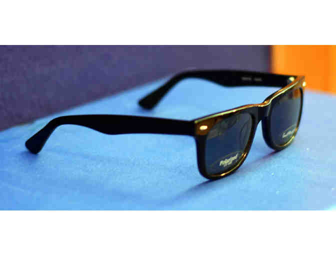 Stylish Hemingway Sunglasses - Get the Look