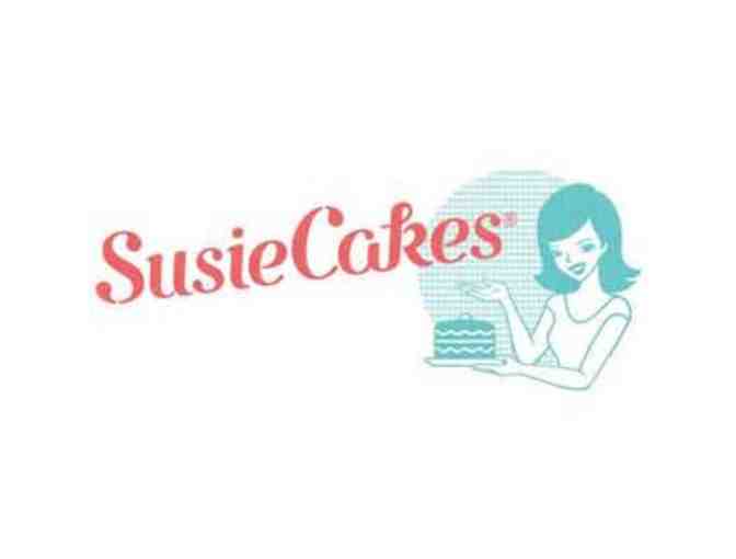 SusieCakes - 6' Specialty Layer Cake with Inscription