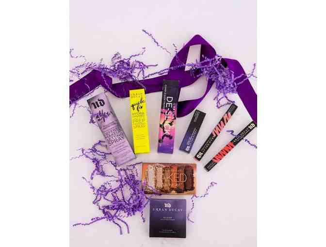 Urban Decay - Basket of Assorted Cosmetics