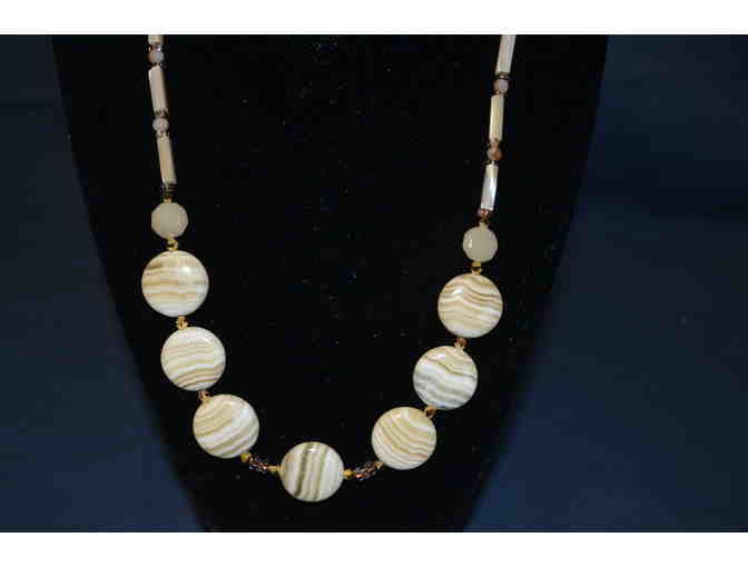 Gorgeous Butterscotch Striped Mother of Pearl Necklace and Earring Set