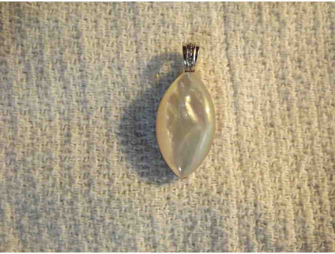 Sterling silver and mother of pearl pendant