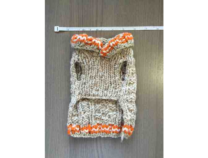 Handmade wool sweater for dogs