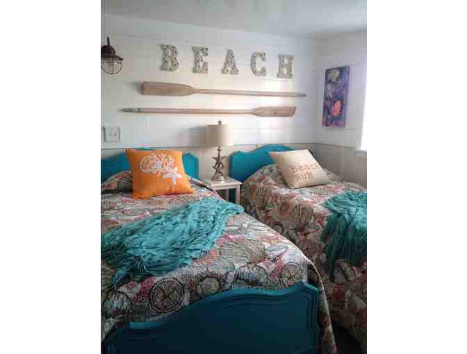 7 Nights at OB Mermaid Cottage - A Stunning 3 Bedroom, 2 Bath Beach Cottage in San Diego