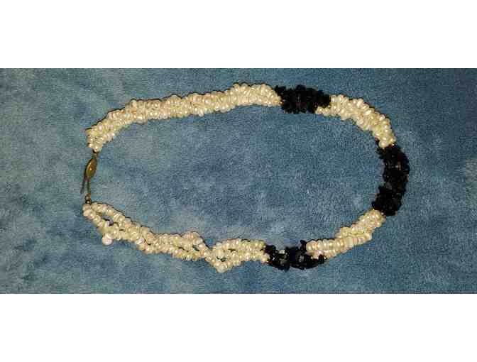 Freshwater Pearl and Onxy Necklace