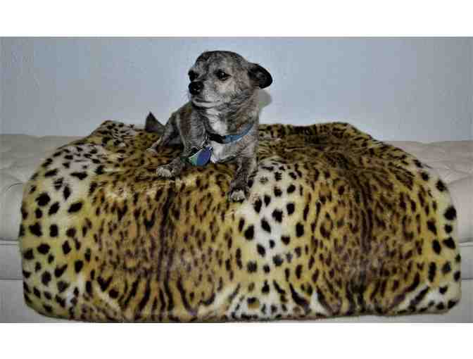 Faux Fur Pet Bed | Fur Dog Blanket | Cat Bed | Dog
