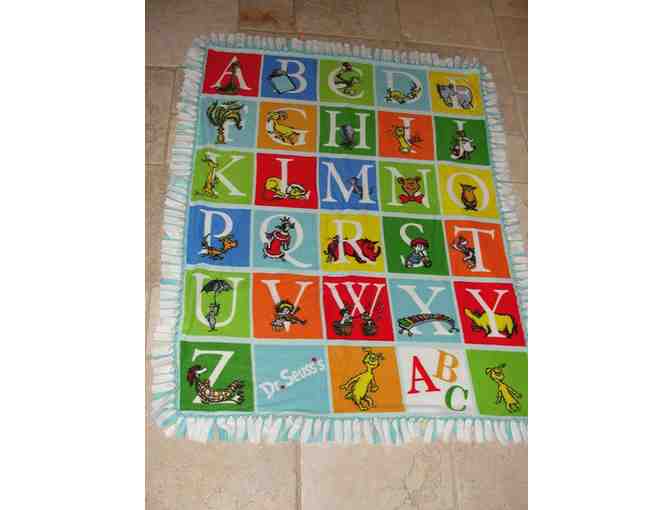 ABC Alphabet Seuss Fleece Tie Throw Blanket - Photo 2