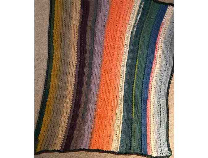 2 Hand crocheted Lap Blankets - Photo 2