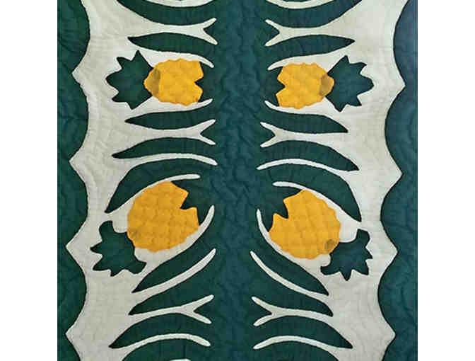 Hawaiian Quilted Green and Yellow Pineapple Runner