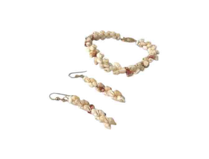 Niihau Shell Bracelet and Earring Set