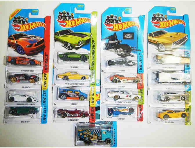 Hot Wheels Case and Cars