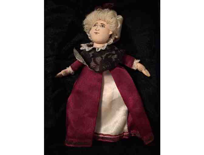 George & Martha, William and Mary cloth dolls from Colonial Williamsburg collection