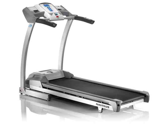 New Nautilus T154 Treadmill