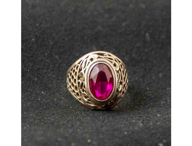 Vintage Russian Gold Ring with Synthetic Ruby