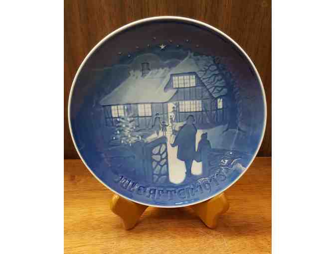 Bing & Grondahl Porcelain Country Christmas Plate 1973