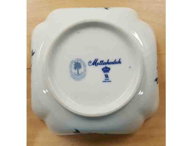 Mottahedeh Blue Canton Square Vegetable Bowl