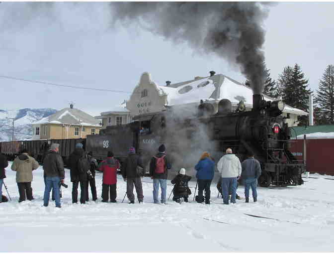 Attend the Winter Steam Spectacular Photo Shoot