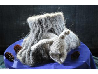 Wool Mama & Cashmere Baby Bunnies with Crocheted Stump