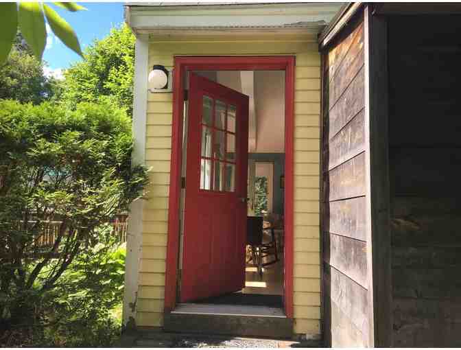 Coastal Maine Getaway: Secluded Sunny Studio in Village of Freeport, ME