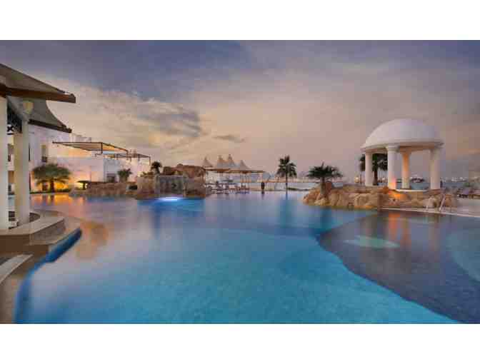 Sharq Village and Spa - Two Night Stay Including Breakfast and Dinner at Parisa