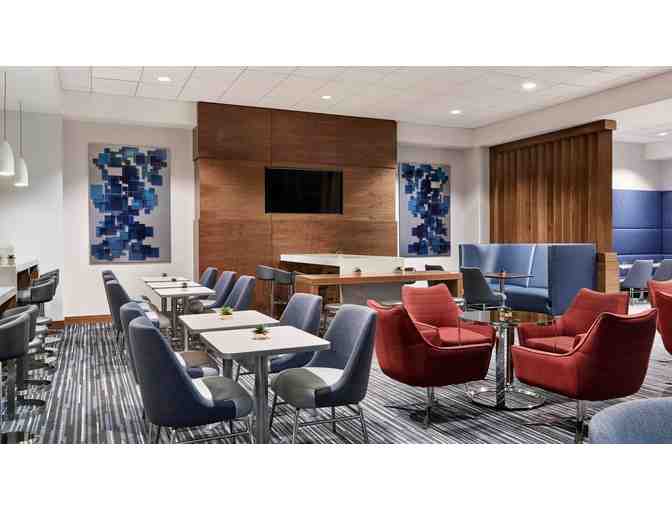 GIANTS/METS BASEBALL WEEKEND - 2 Rooms and 4 Club level seats and so much more.