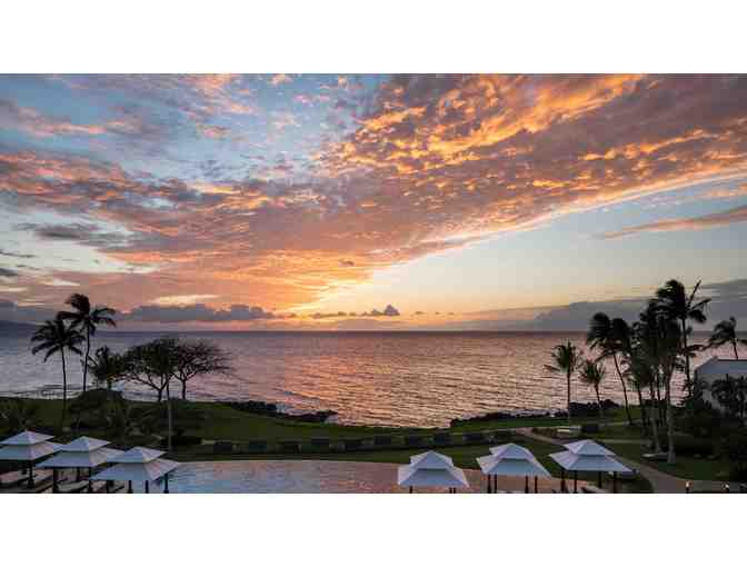Wailea Beach Resort - Maui - 3 Night ocean view - 2 VIP Luau Tickets - Bfast for two!