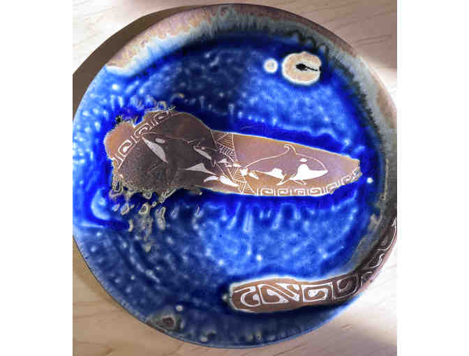 One-of-a-kind ceramic Polynesian plate - Orca Pod
