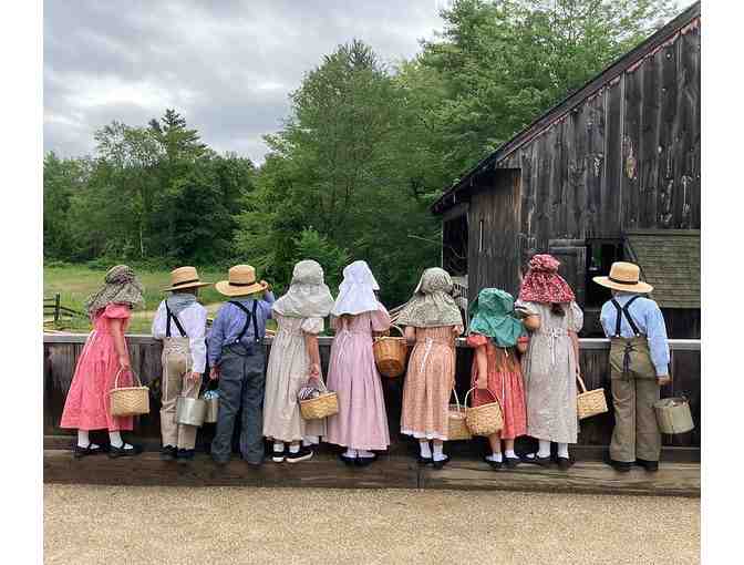Costumed Family Photo Shoot at Old Sturbridge Village