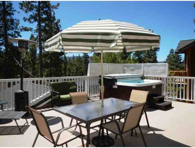 LIVE AUCTION -4 Summer Nights at the Swaney's Big Bear Chalet & 4 Waterslide Passes