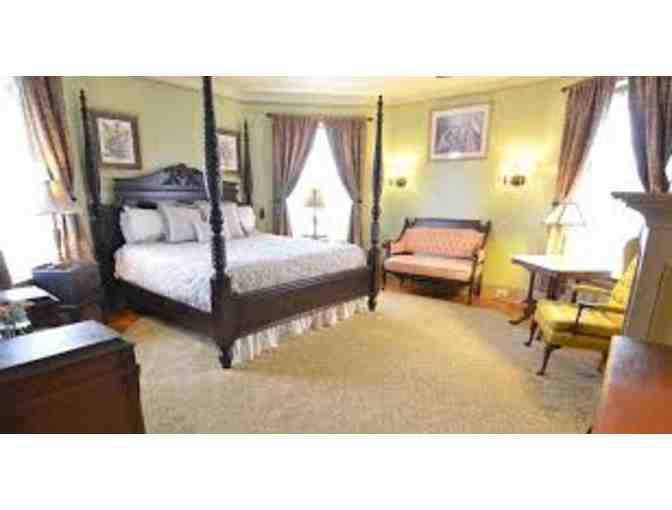 Union Gables Inn & Suites