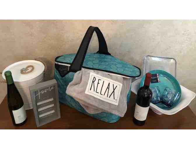'Relax' and have a Picnic