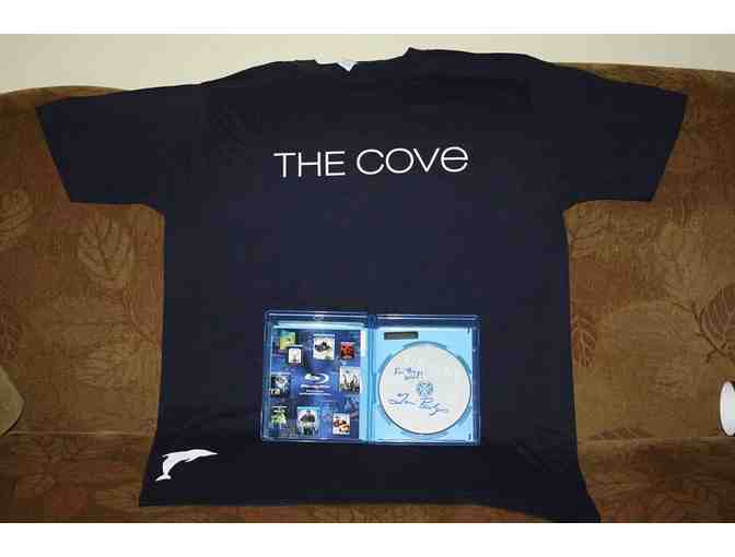 The Cove T-Shirt w/Autographed Cove Movie