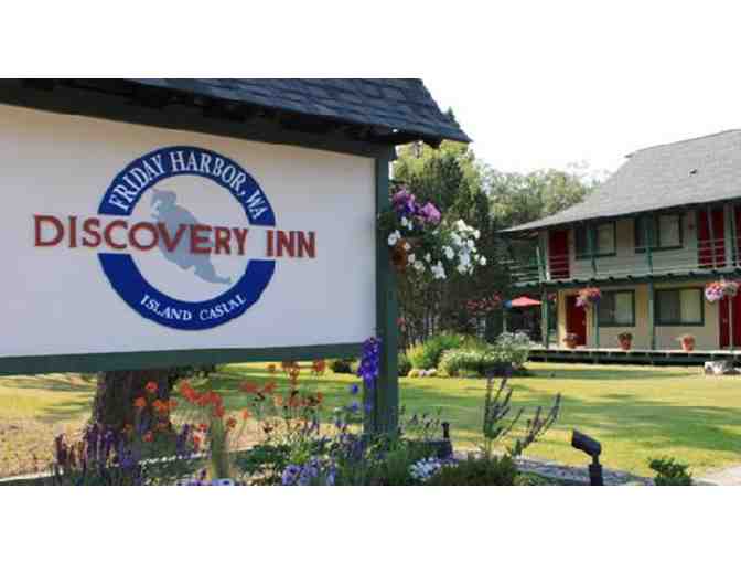 Guided Day at the Lime Kiln Point Lighthouse aka 'Whale Watch Park'