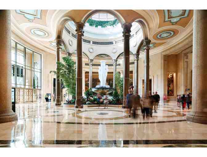 The Venetian I The Palazzo Las Vegas Hotel, Dinner, and Nightlife Package!