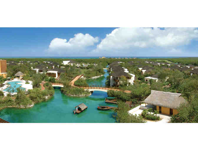 2 Night Stay in a Signature Casita Room for 2 persons at the Fairmont Mayakoba, Mexico!