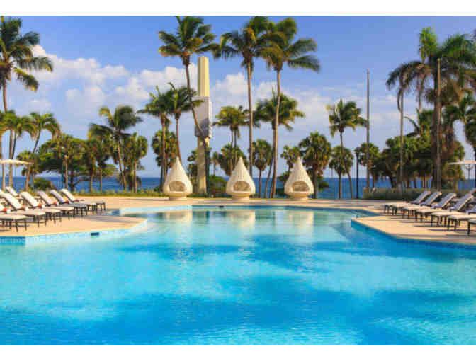 3 Night Stay with Breakfast at the Renaissance Santo Domingo Jaragua Hotel & Casino!