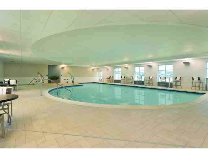 1 Night Stay in a Standard Room at the Hampton Inn & Suites Rosemont Chicago O'Hare!