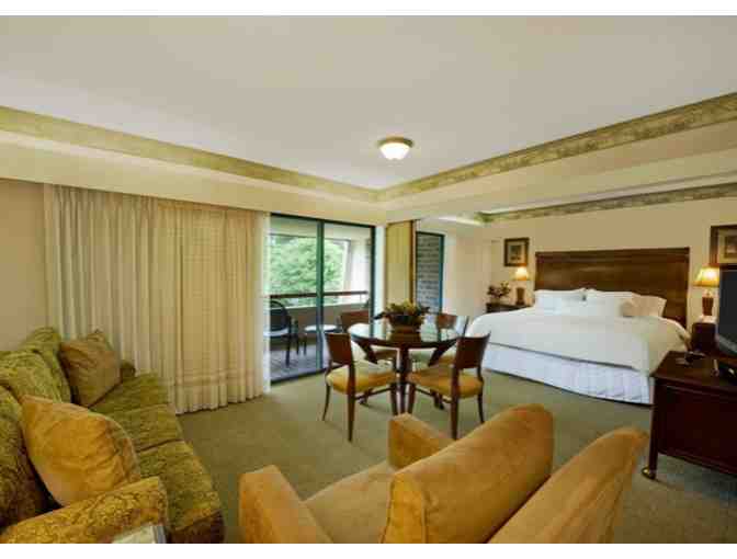 2 Nights in an Executive Suite & a Round of Golf for 2 at Innisbrook Resort in Florida. - Photo 2