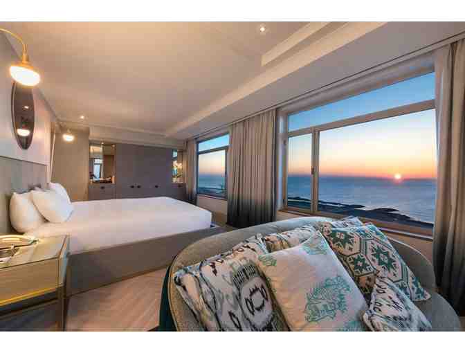 2 Nights in a New King Guest Room w/ Breakfast the Hilton Diagonal Mar Barcelona